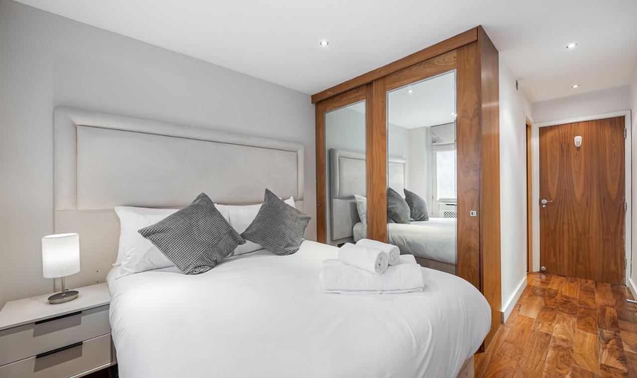 Elegant Ground Floor Apartment With Ac In Knightsbridge Steps Away From Harrods London Eksteriør billede