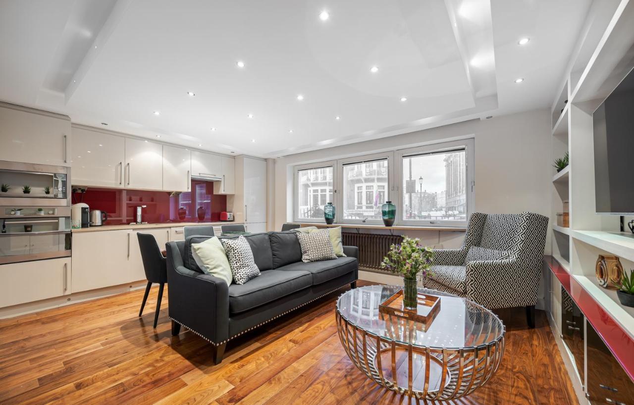 Elegant Ground Floor Apartment With Ac In Knightsbridge Steps Away From Harrods London Eksteriør billede