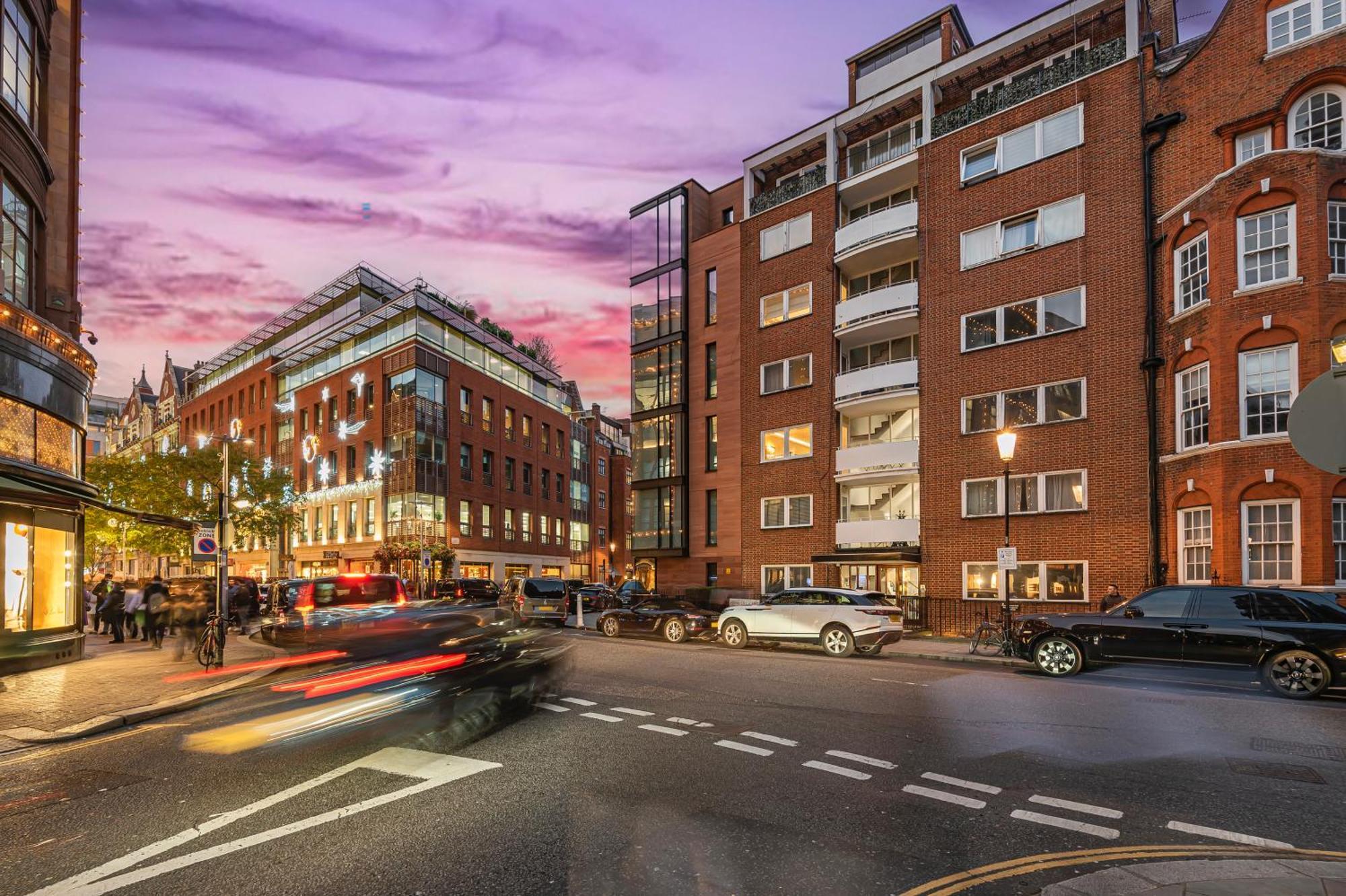 Elegant Ground Floor Apartment With Ac In Knightsbridge Steps Away From Harrods London Eksteriør billede